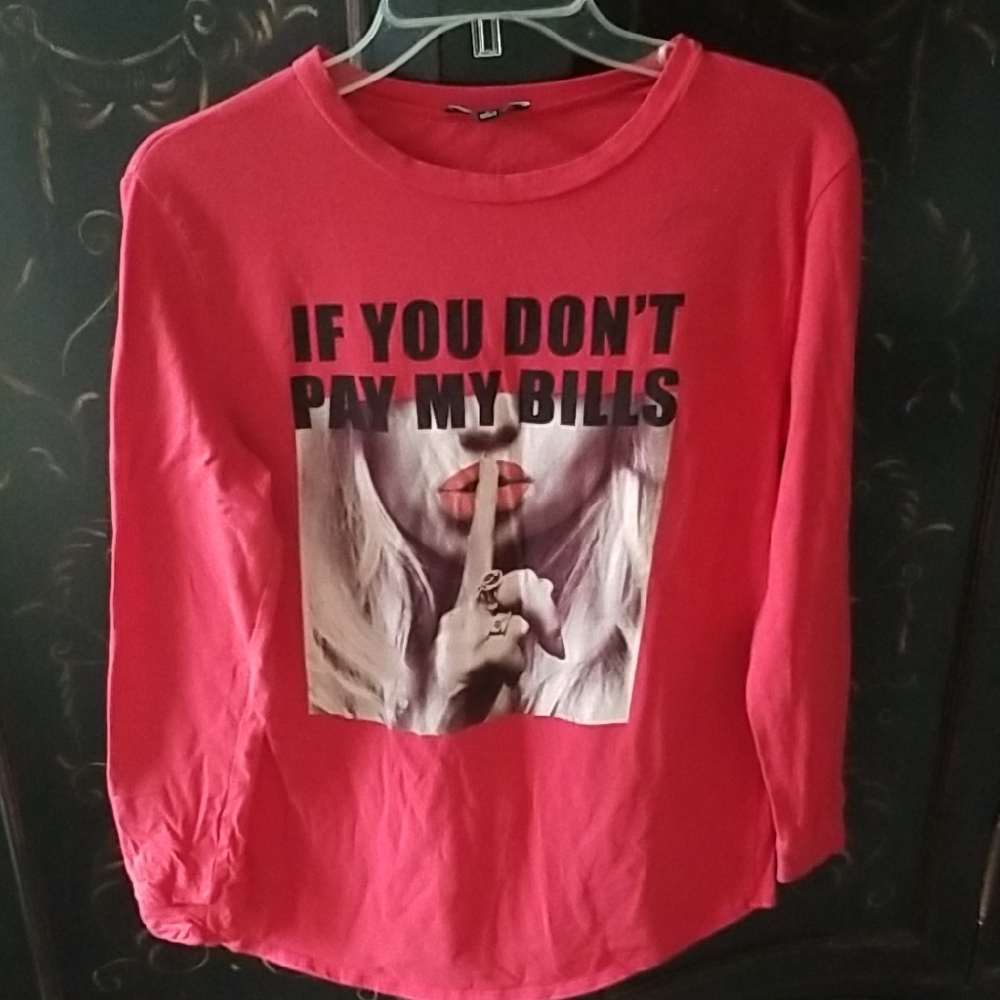 Fashion Nova Women's Graphic Red Top Size S